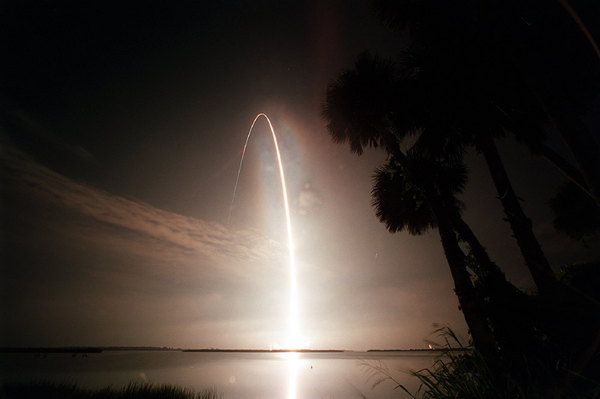 early-morningSpace-Shuttle-Atlantis.jpg