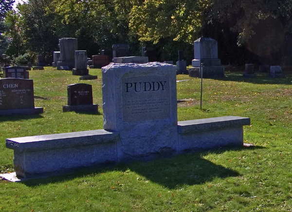 puddygravesite.jpg