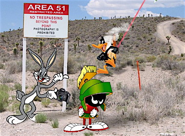 Bugs-Bunny-at-Area-51-with-Marvin-the-Martian--96841.jpg