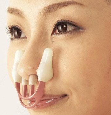 Hana-Tsun-Nose-Straightener.jpg