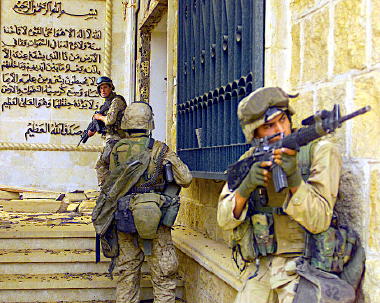 Marines_in_Saddams_palace.jpg