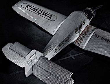 Rimowa-F13-Classic-Airplane-5-960x540.jpg