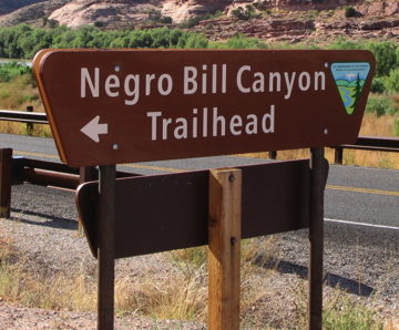 aN-word_Bill_Canyon_sign.jpg