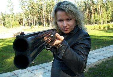 a_woman_with_shotgun.jpg