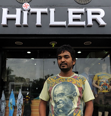 hitler-clothing-store-01.jpg