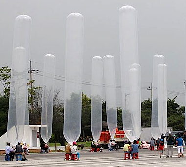 korea_balloons_2.jpg