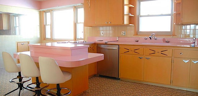 time-capsule-kitchen-60s-nathan-chandler-furniture-1-740x360.jpg